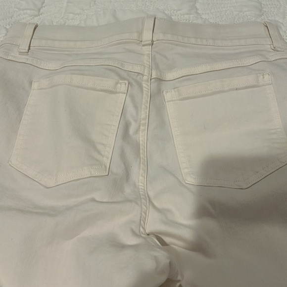 NWT SPANX seemed front white leg ecru color jeans.  M/M/M regular length - Picture 5 of 6